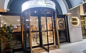The Landmark Residence - Oficial